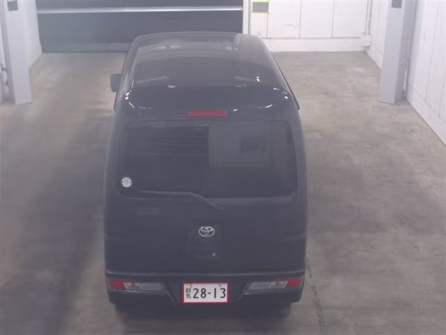 TOYOTA PIXIS VAN