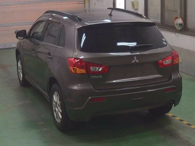 MITSUBISHI RVR
