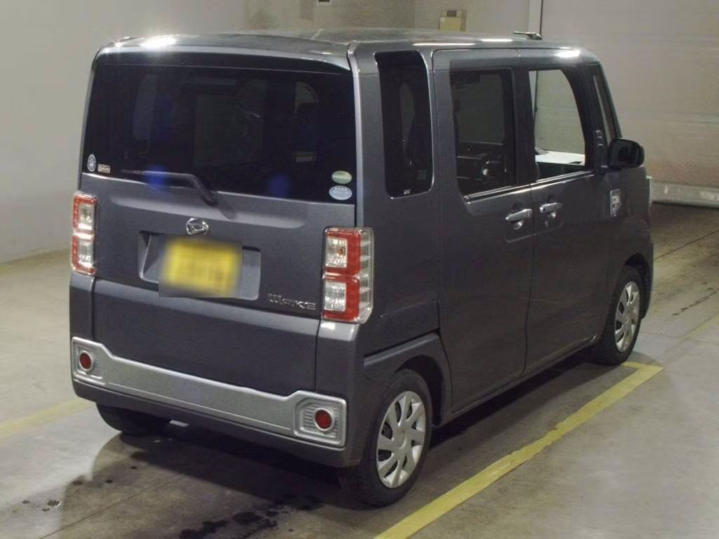 DAIHATSU WAKE