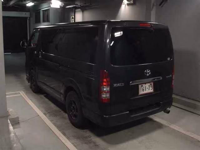 TOYOTA REGIUS ACE