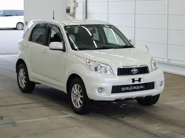 TOYOTA RUSH