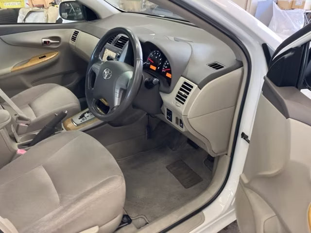TOYOTA COROLLA AXIO
