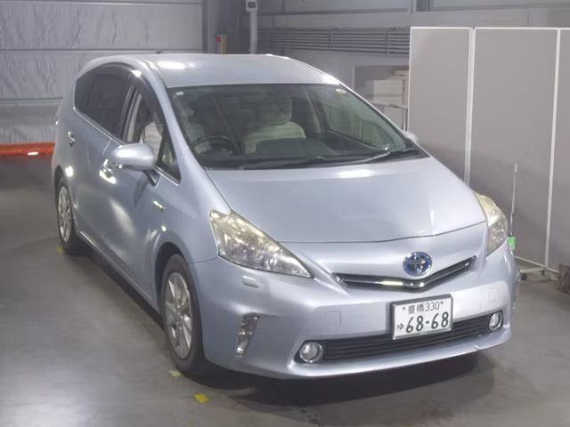 TOYOTA PRIUS ALPHA