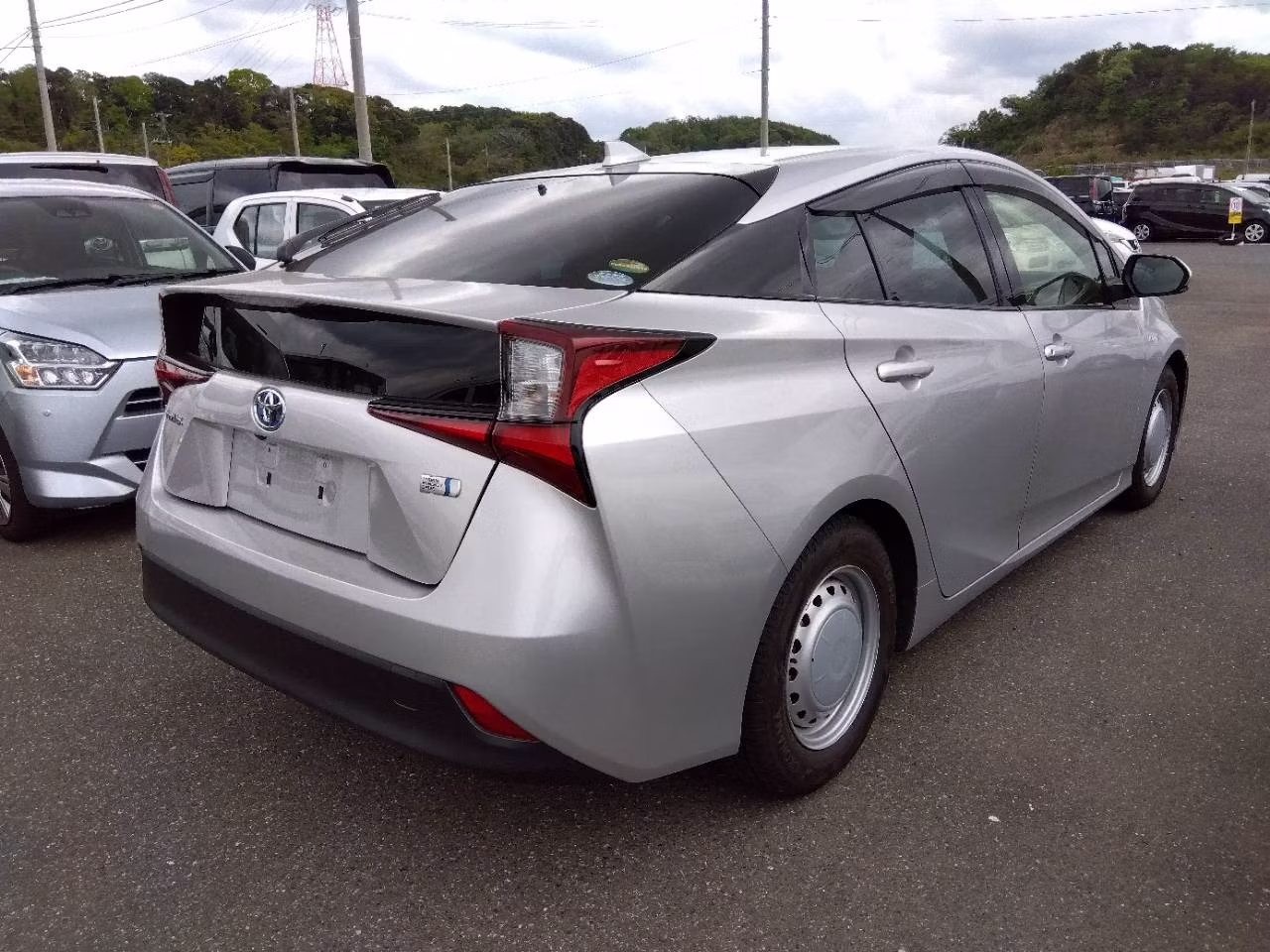 TOYOTA PRIUS