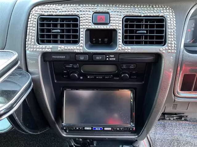 TOYOTA HILUX SURF