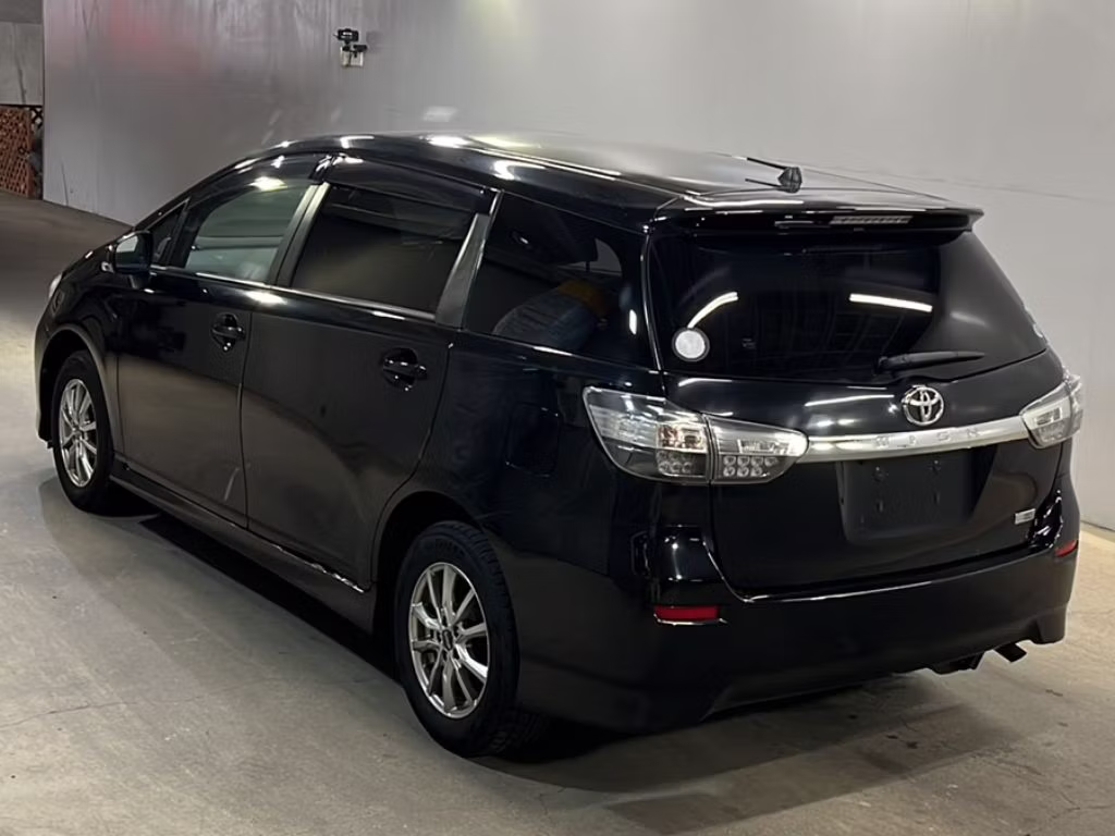 TOYOTA WISH