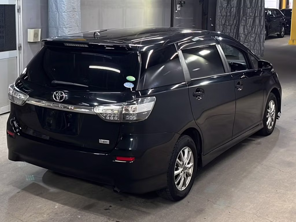 TOYOTA WISH