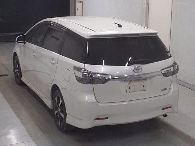 TOYOTA WISH