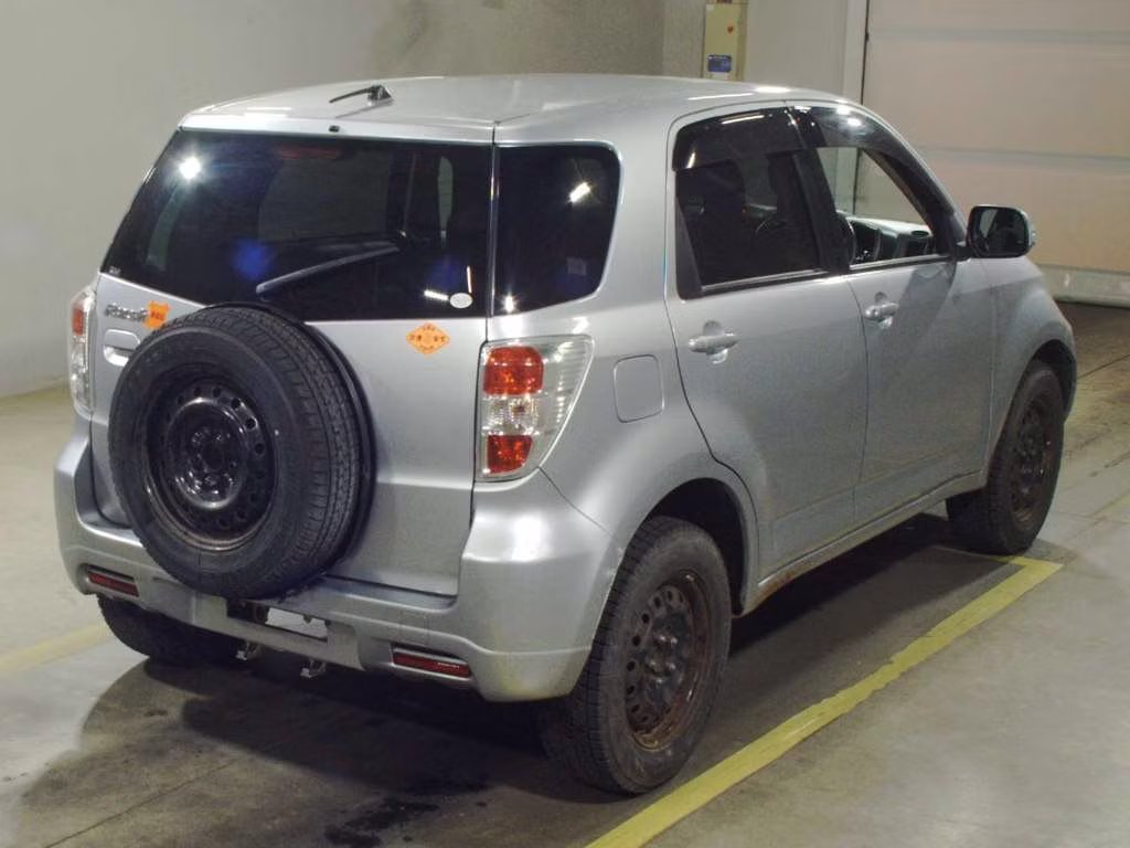 TOYOTA RUSH