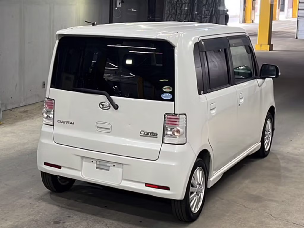 DAIHATSU MOVE CONTE