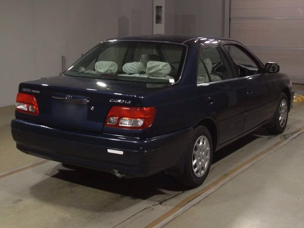 TOYOTA CARINA