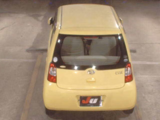 DAIHATSU ESSE