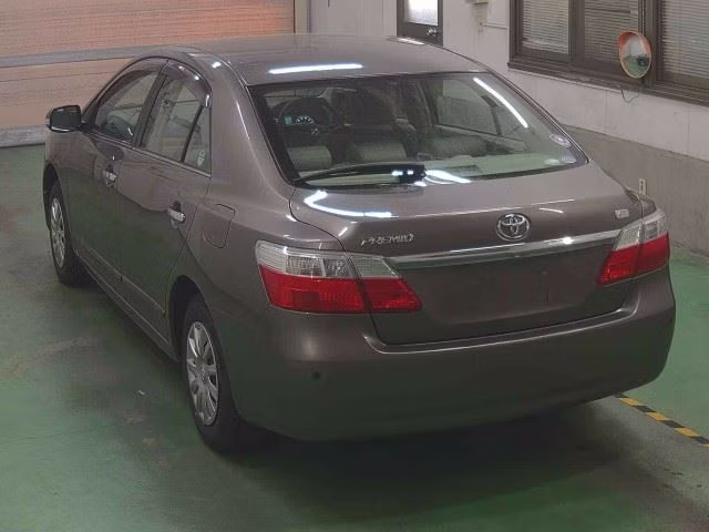 TOYOTA PREMIO