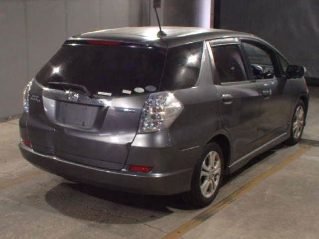 HONDA FIT SHUTTLE
