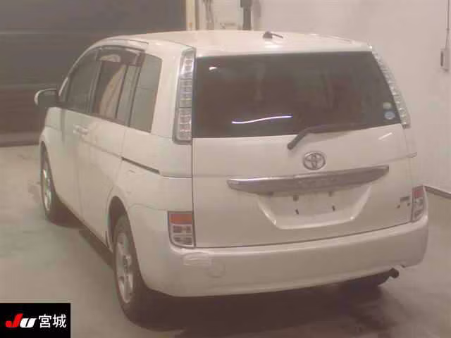 TOYOTA ISIS