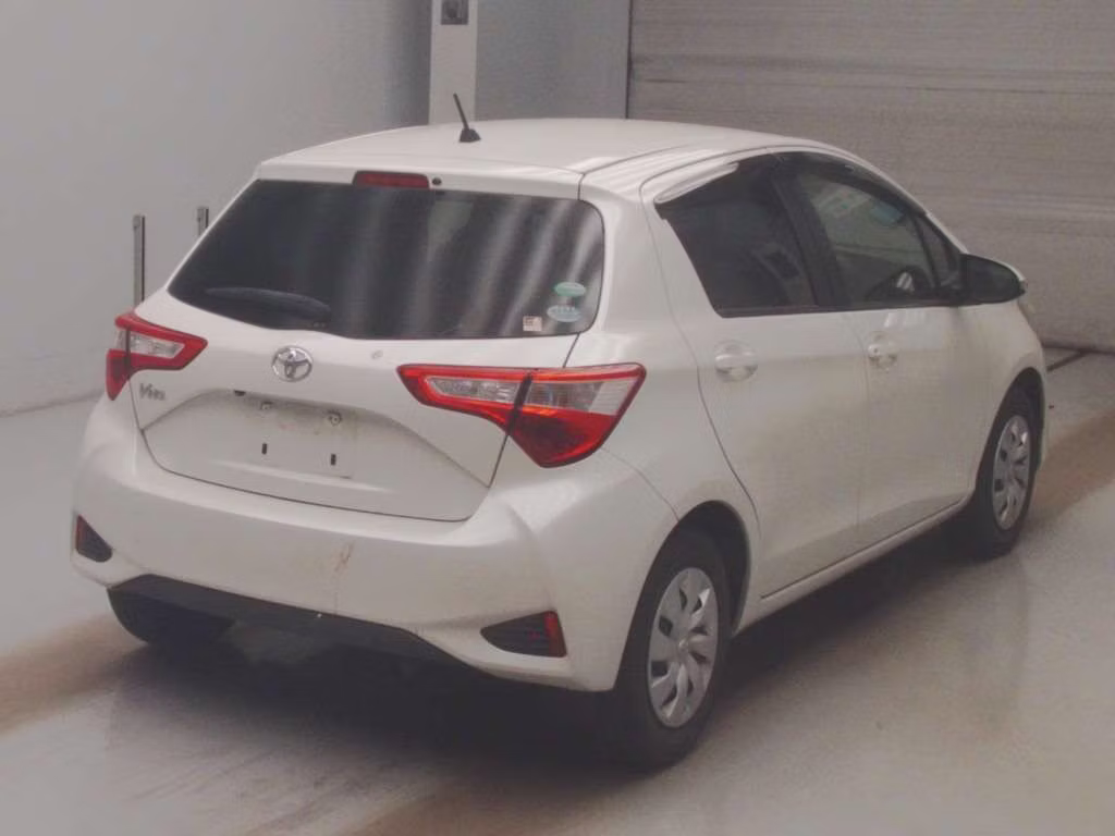 TOYOTA VITZ