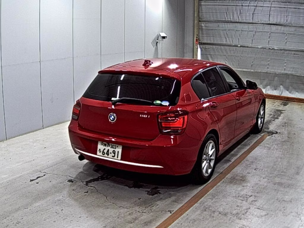 BMW 1-SERIES