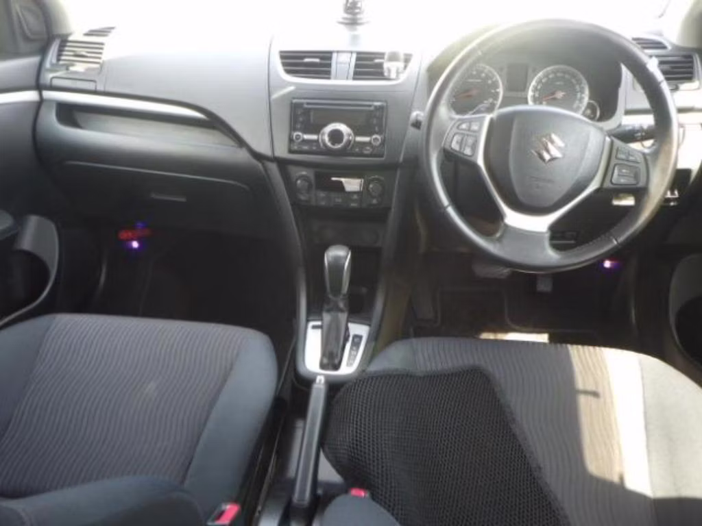SUZUKI SWIFT