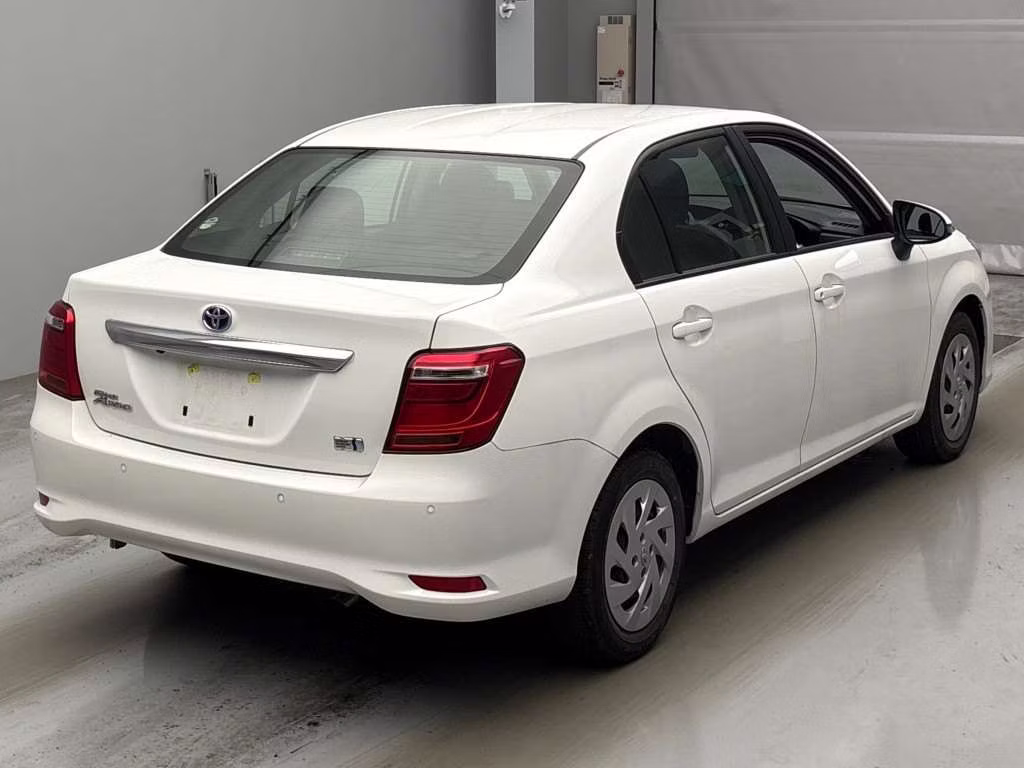 TOYOTA COROLLA AXIO