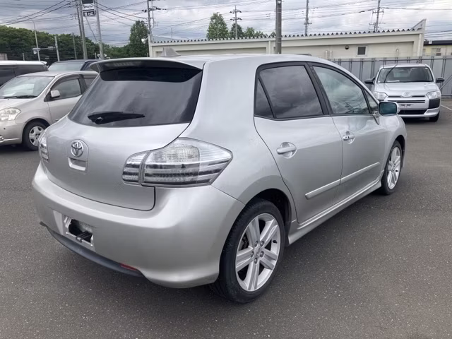 TOYOTA BLADE