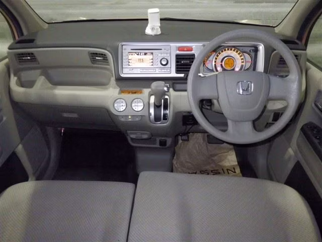 HONDA LIFE