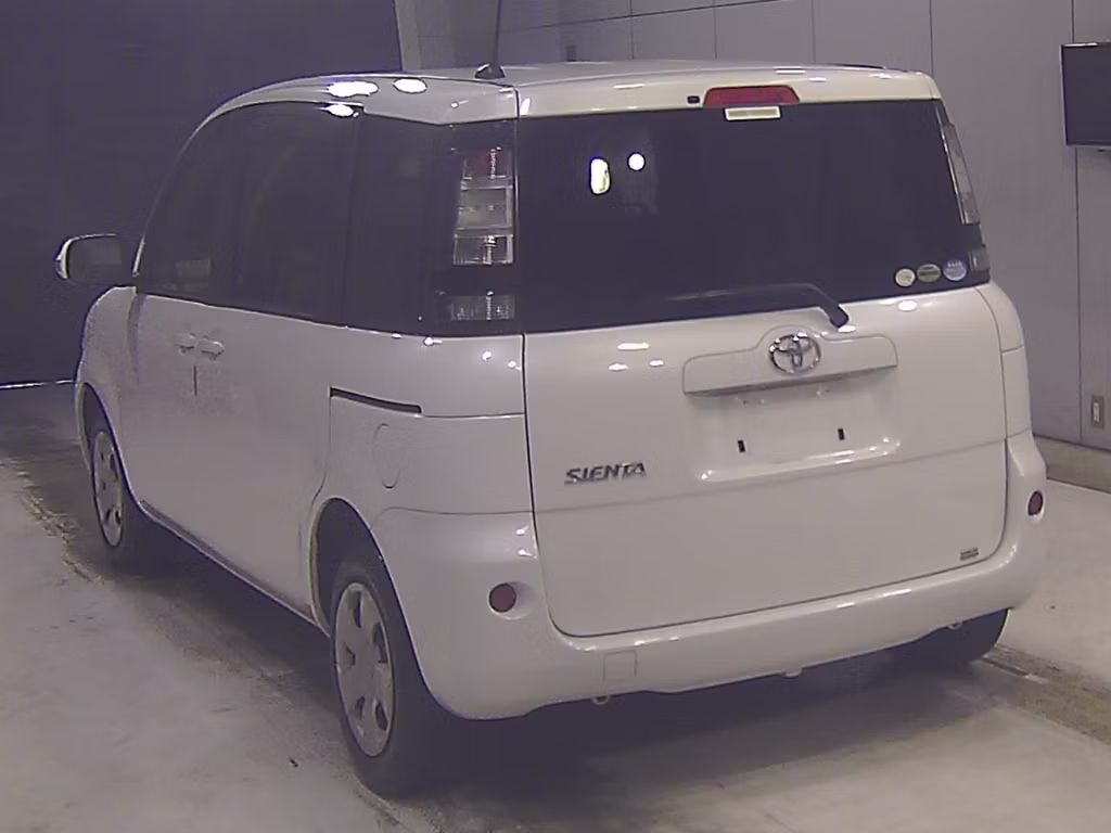 TOYOTA SIENTA