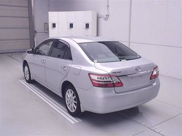 TOYOTA PREMIO