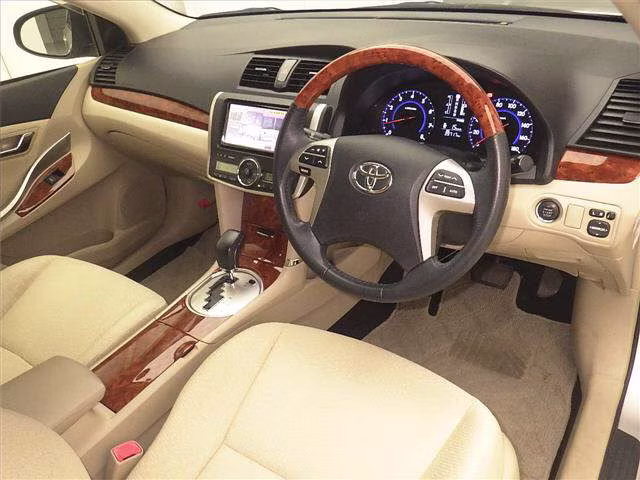 TOYOTA PREMIO