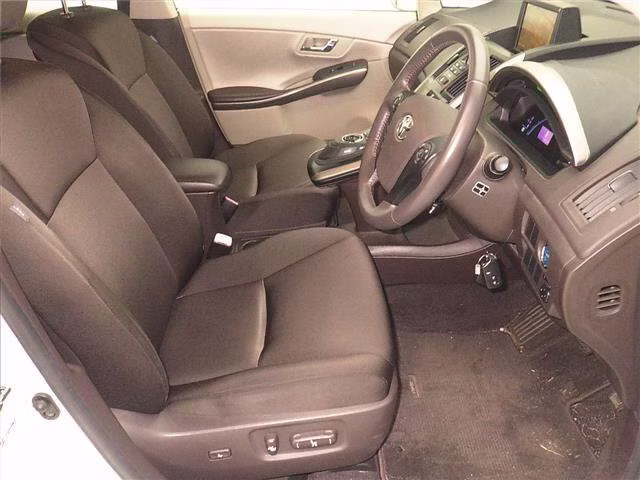 TOYOTA SAI