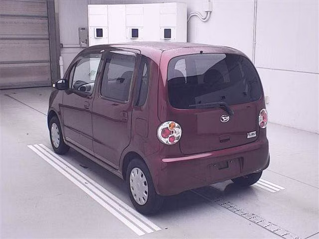DAIHATSU MOVE LATTE