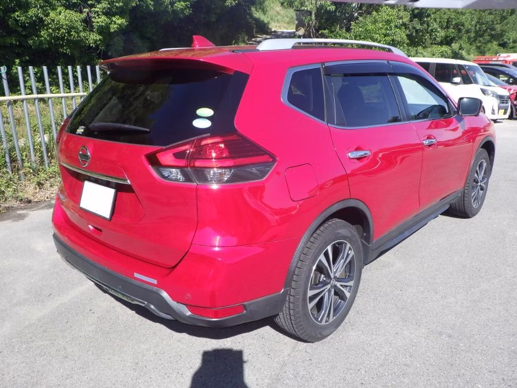 NISSAN X-TRAIL