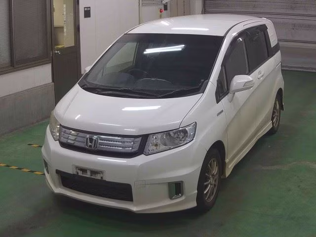 HONDA FREED SPIKE