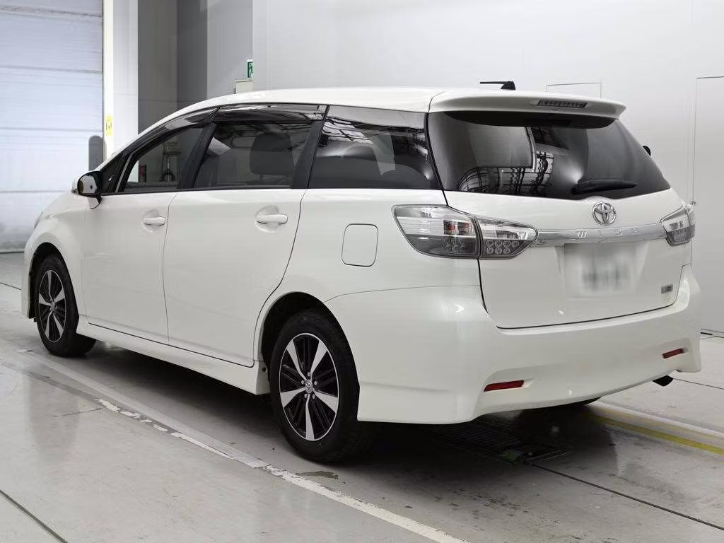 TOYOTA WISH