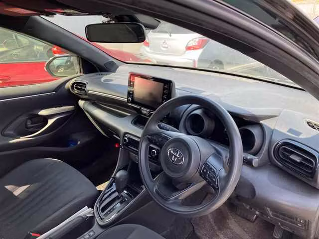 TOYOTA YARIS