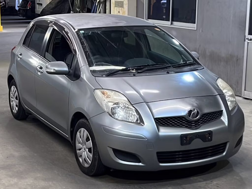 TOYOTA VITZ