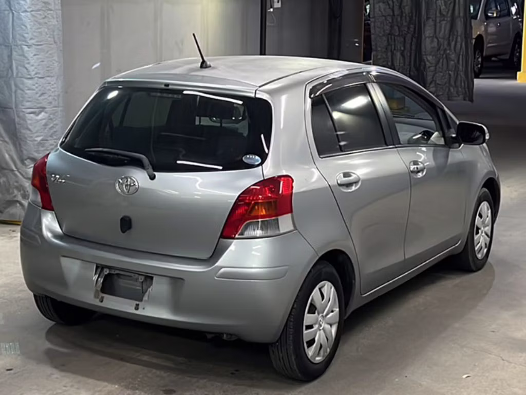 TOYOTA VITZ