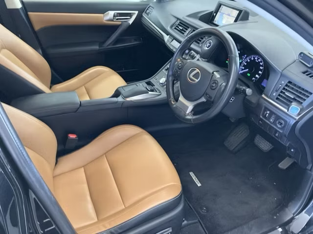 LEXUS CT200H