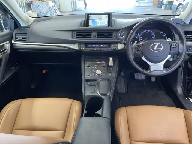LEXUS CT200H