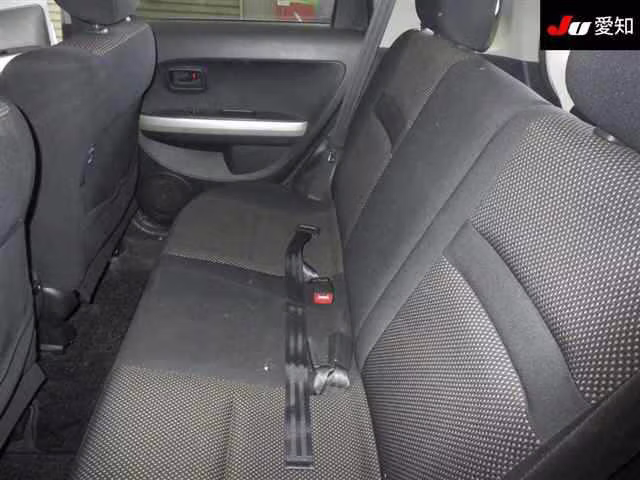 TOYOTA IST