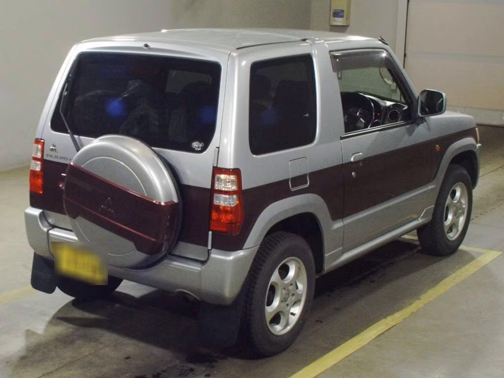 MITSUBISHI PAJERO MINI