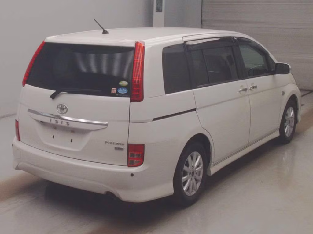 TOYOTA ISIS