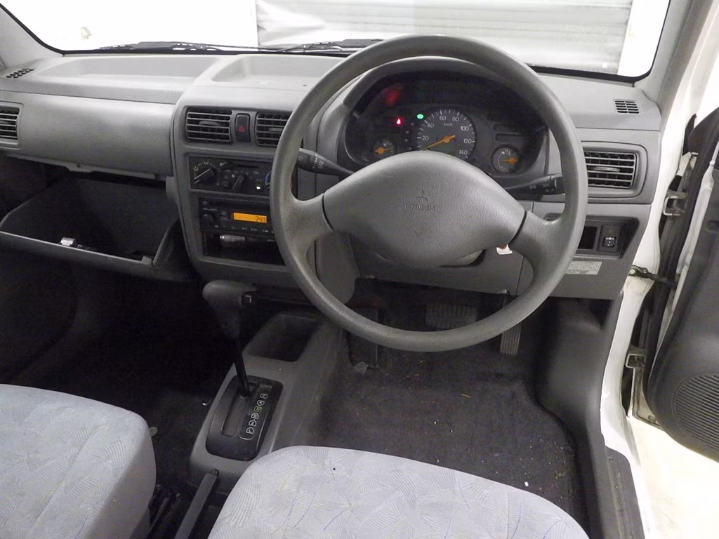 MITSUBISHI MINICA