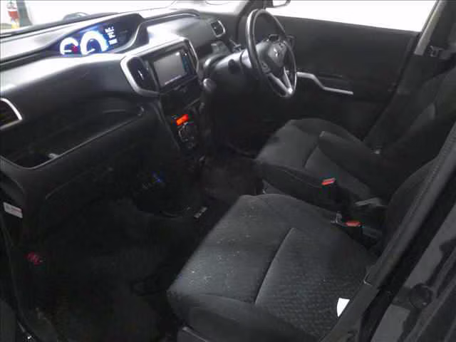 MITSUBISHI DELICA D:2