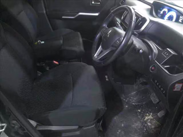 MITSUBISHI DELICA D:2