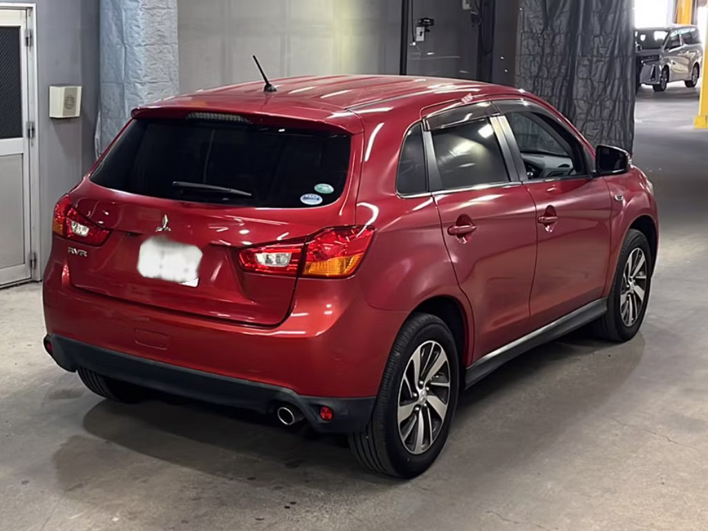 MITSUBISHI RVR