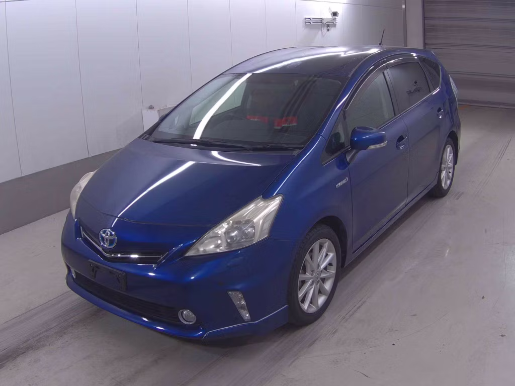 TOYOTA PRIUS ALPHA