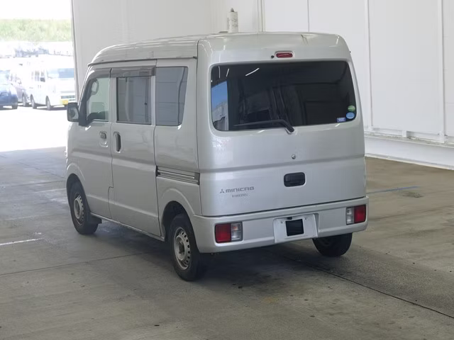 MITSUBISHI MINICAB