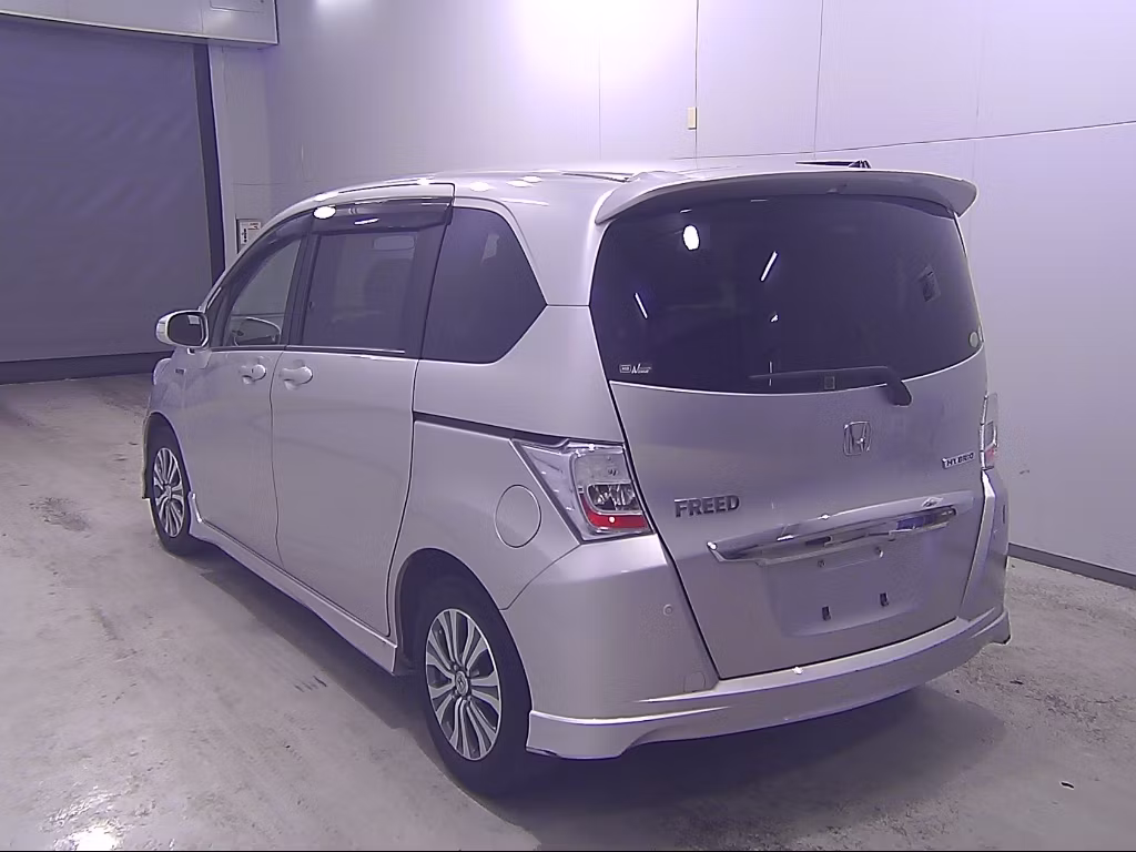 HONDA FREED