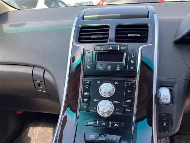 TOYOTA SAI