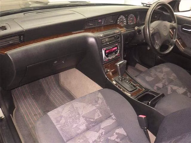 NISSAN LAUREL